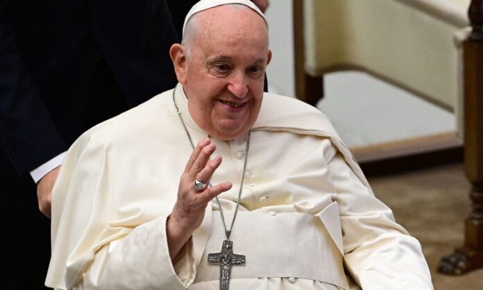 novo-boletim-medico-diz-que-papa-francisco-‘descansou-bem’-a-noite novo-boletim-medico-diz-que-papa-francisco-‘descansou-bem’-a-noite