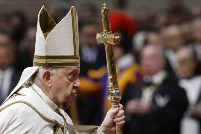 apos-um-mes-internado,-papa-francisco-apresenta-quadro-estavel,-mas-recuperacao-ainda-e-lenta apos-um-mes-internado,-papa-francisco-apresenta-quadro-estavel,-mas-recuperacao-ainda-e-lenta