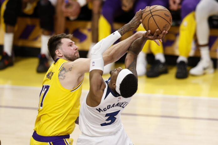 luka-doncic-brilha-e-garante-vitoria-dos-lakers-nos-playoffs-da-nba luka-doncic-brilha-e-garante-vitoria-dos-lakers-nos-playoffs-da-nba