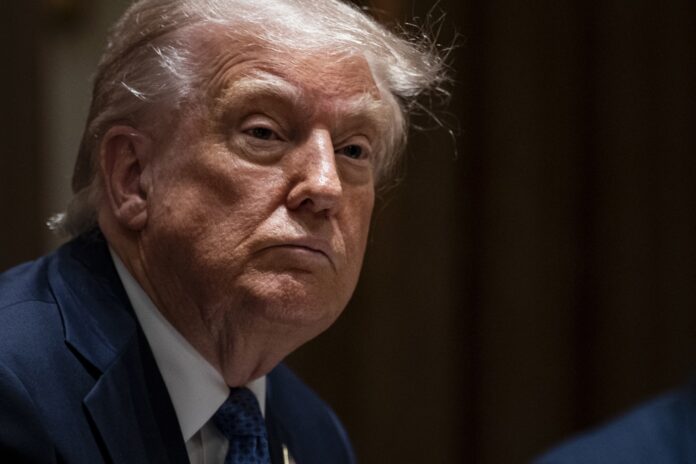 eua-nao-vao-abandonar-tarifas-contra-a-china-a-menos-que-pais-de-algo-em-troca,-diz-trump eua-nao-vao-abandonar-tarifas-contra-a-china-a-menos-que-pais-de-algo-em-troca,-diz-trump