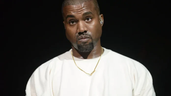 kanye-west-diz-que-deveria-ter-tido-filhos-com-paris-hilton-e-nao-com-kim-kardashian kanye-west-diz-que-deveria-ter-tido-filhos-com-paris-hilton-e-nao-com-kim-kardashian