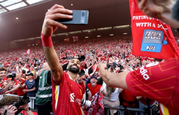 liverpool-goleia-o-tottenham,-conquista-20o-titulo-ingles-e-iguala-recorde-do-manchester-united