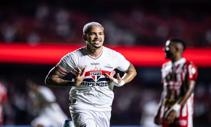 com-dois-gols-de-luciano,-sao-paulo-vence-nautico-no-morumbis com-dois-gols-de-luciano,-sao-paulo-vence-nautico-no-morumbis