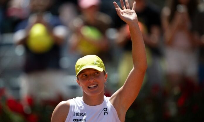 em-estreia-no-wta-de-roma,-swiatek-derrota-italiana-em-apenas-52-minutos  em-estreia-no-wta-de-roma,-swiatek-derrota-italiana-em-apenas-52-minutos