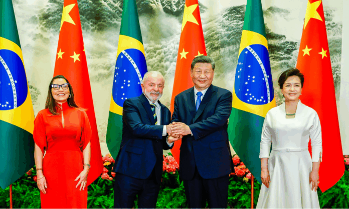 janja-causa-desconforto-ao-mencionar-tiktok-em-reuniao-entre-lula-e-xi-jinping janja-causa-desconforto-ao-mencionar-tiktok-em-reuniao-entre-lula-e-xi-jinping