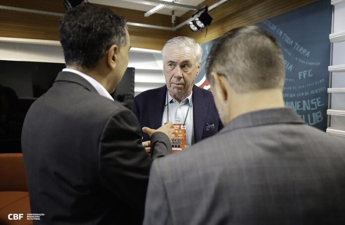 carlo-ancelotti-vai-ao-maracana-acompanhar-jogo-do-flamengo;-veja-imagens carlo-ancelotti-vai-ao-maracana-acompanhar-jogo-do-flamengo;-veja-imagens