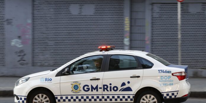 camara-do-rio-aprova-uso-de-arma-de-fogo-por-guarda-municipal camara-do-rio-aprova-uso-de-arma-de-fogo-por-guarda-municipal