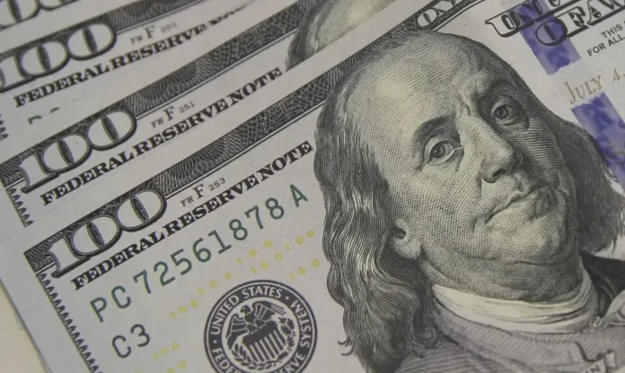 apos-ataque-dos-eua-ao-ira,-dolar-abre-em-alta-de-0,2% apos-ataque-dos-eua-ao-ira,-dolar-abre-em-alta-de-0,2%
