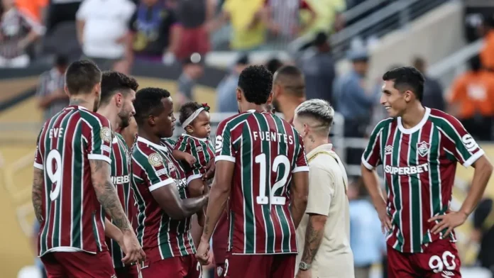 morador-de-rua-invade-hotel-e-dorme-em-quarto-de-atleta-do-fluminense morador-de-rua-invade-hotel-e-dorme-em-quarto-de-atleta-do-fluminense