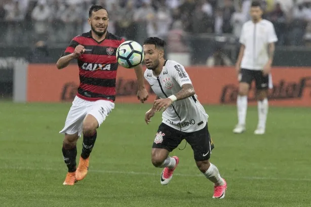 carille-perdeu-invencibilidade-de-34-jogos-contra-o-vitoria;-relembre carille-perdeu-invencibilidade-de-34-jogos-contra-o-vitoria;-relembre