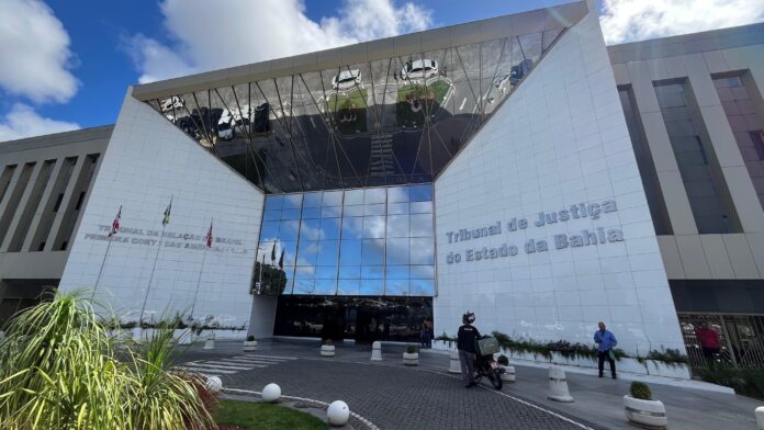 tj-ba-aprova-reajuste-de-r$-700-para-vantagens-de-servidores,-com-retroativo-desde-maio