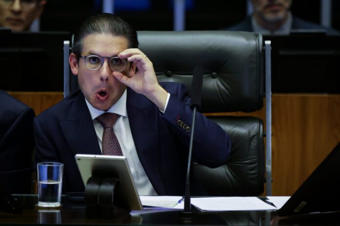 apos-veto-a-comissoes,-bolsonaristas-prometem-“radicalizar”-com-motta apos-veto-a-comissoes,-bolsonaristas-prometem-“radicalizar”-com-motta