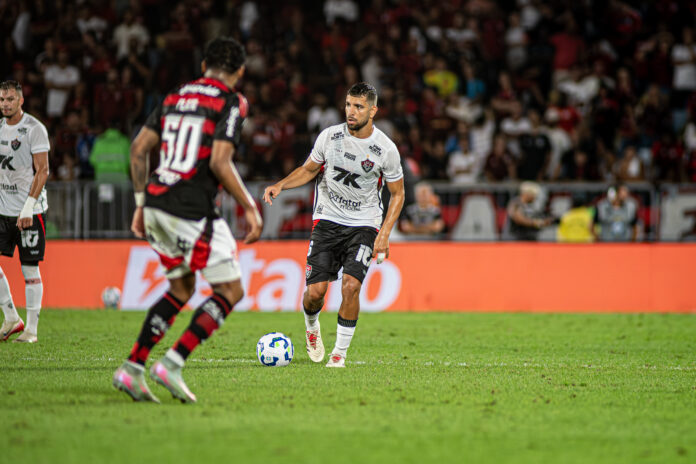 8-a-0:-vitoria-leva-pior-goleada-dos-pontos-corridos-para-o-flamengo 8-a-0:-vitoria-leva-pior-goleada-dos-pontos-corridos-para-o-flamengo