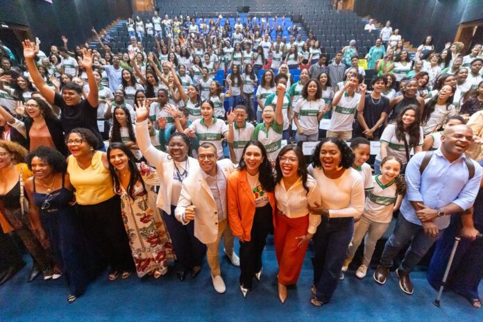 camacari-lanca-programa-escola-das-adolescencias-em-parceria-com-mec camacari-lanca-programa-escola-das-adolescencias-em-parceria-com-mec