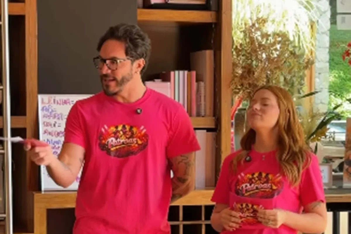 Viih Tube e Eliezer apresentam novo episódio do reality show marcado por polêmica